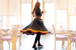 Lihkku sámi albmotbeivviin!